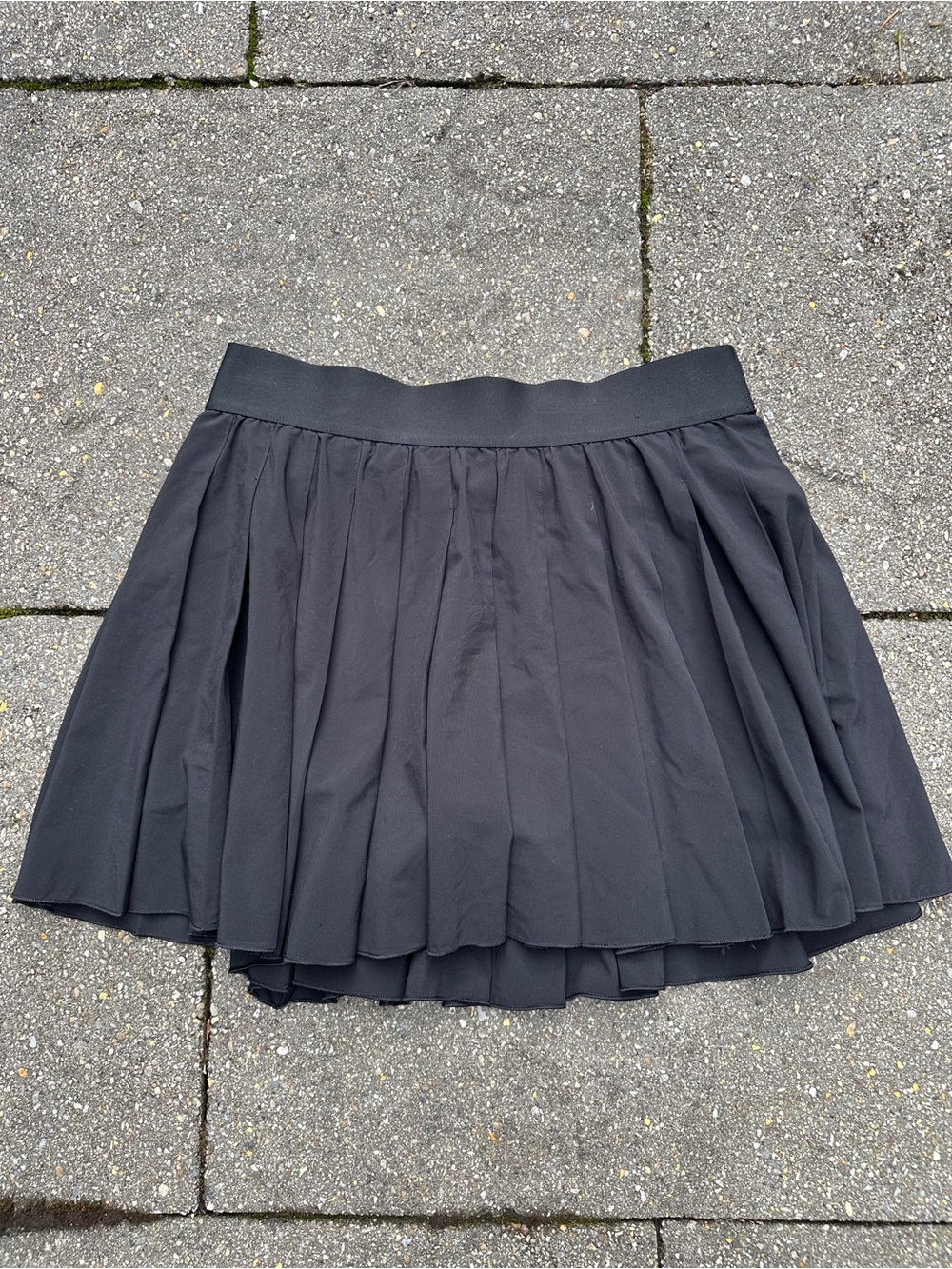 Aritzia TnAction Pleated Tennis Skort Black Large